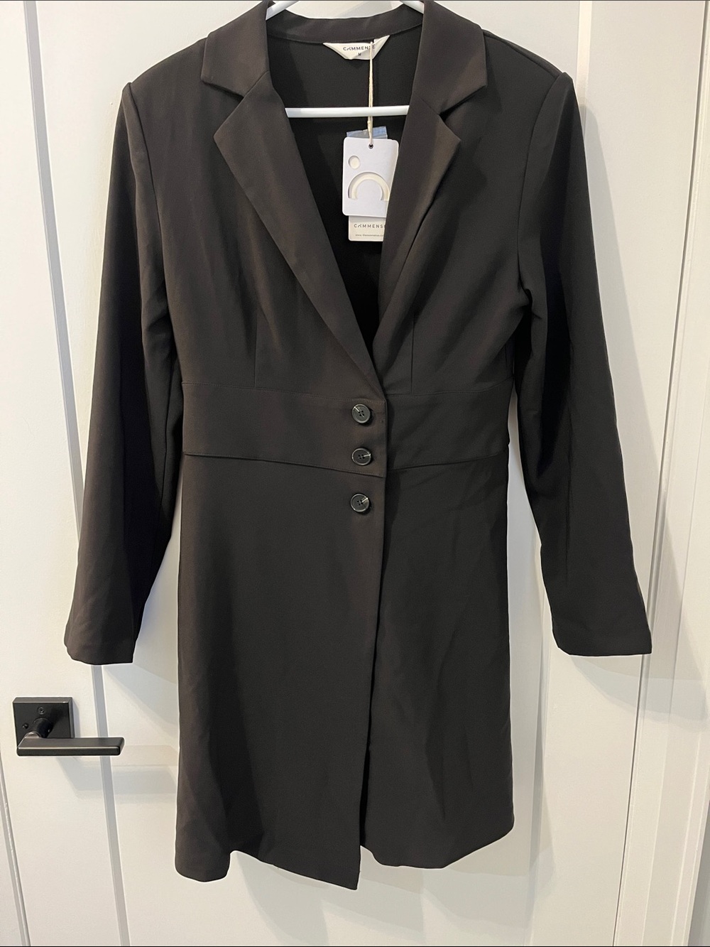 Commense Black Long-Sleeve Blazer Dress with Three-Button Front